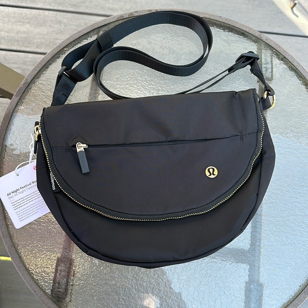 **NWT**. LULULEMON ALL NIGHT FESTIVAL BAG 5L WITH GOLD HARDWARE